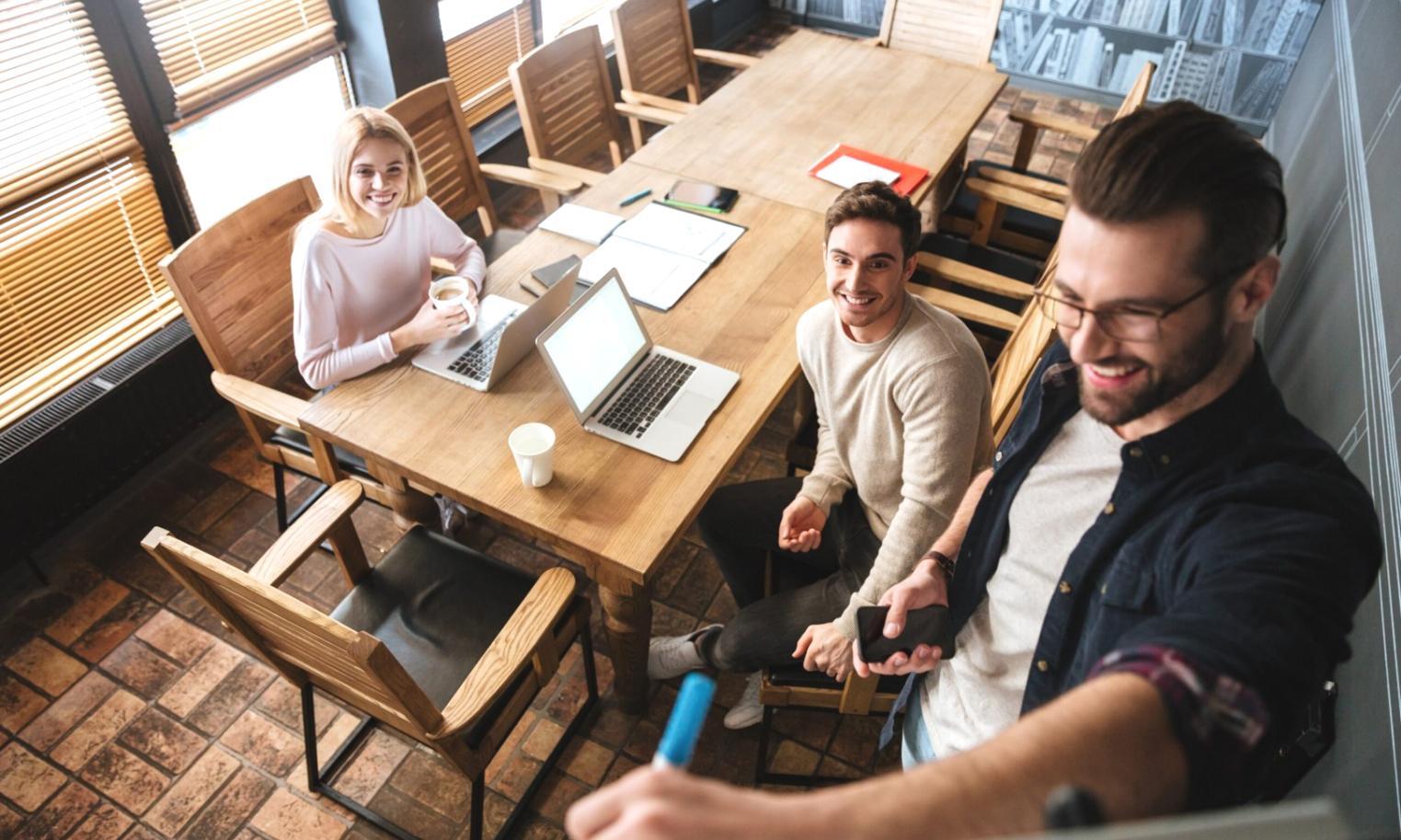 Regularna sesja mentoringowa – omówienie postępów wdrożenia
